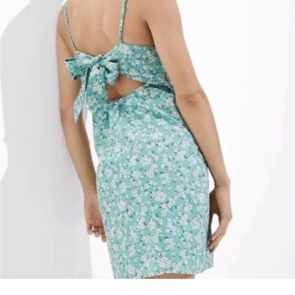 American Eagle Open Back Floral Minidress Size Small